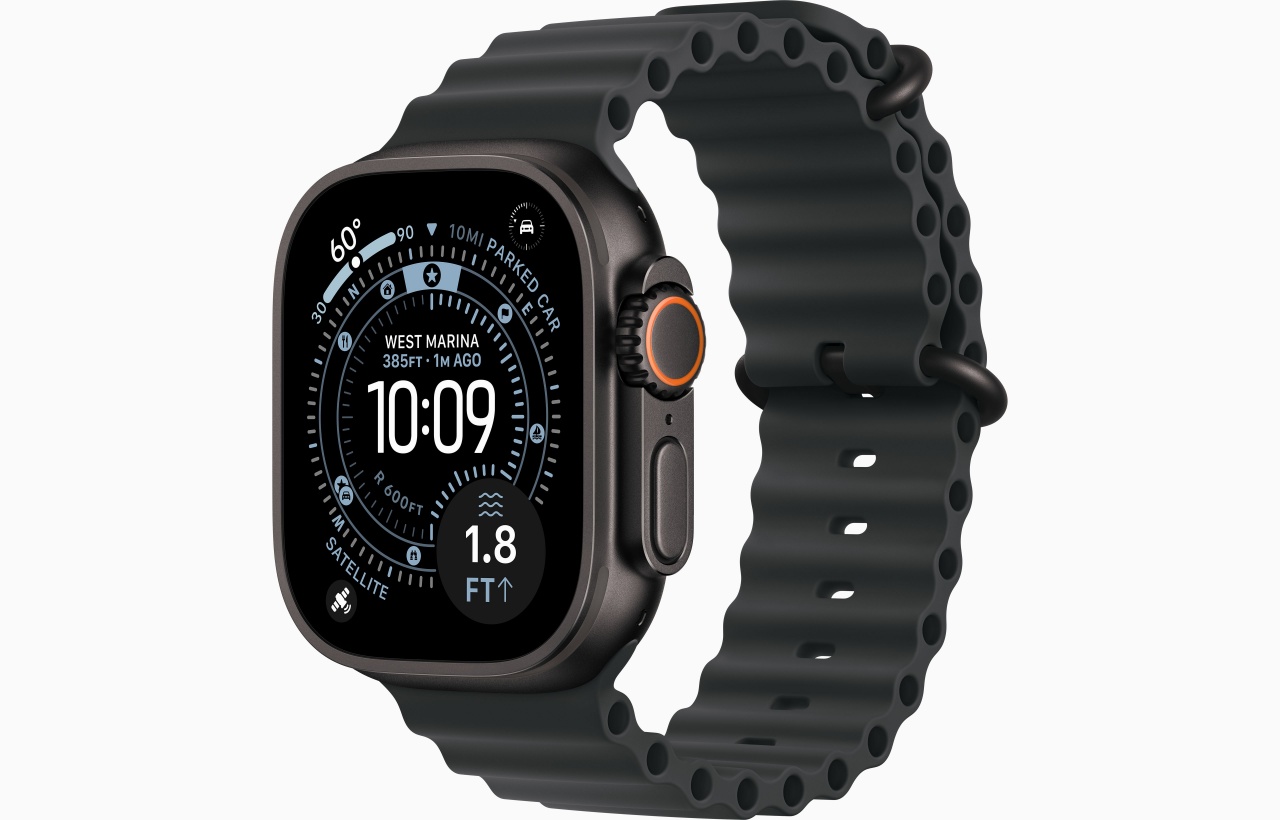 Apple Watch Ultra 3 GPS + Cellular 49mm Black Titanium Case with Black Ocean Band